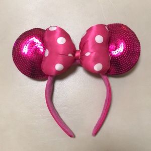 Hot pink Minnie Mouse Ears